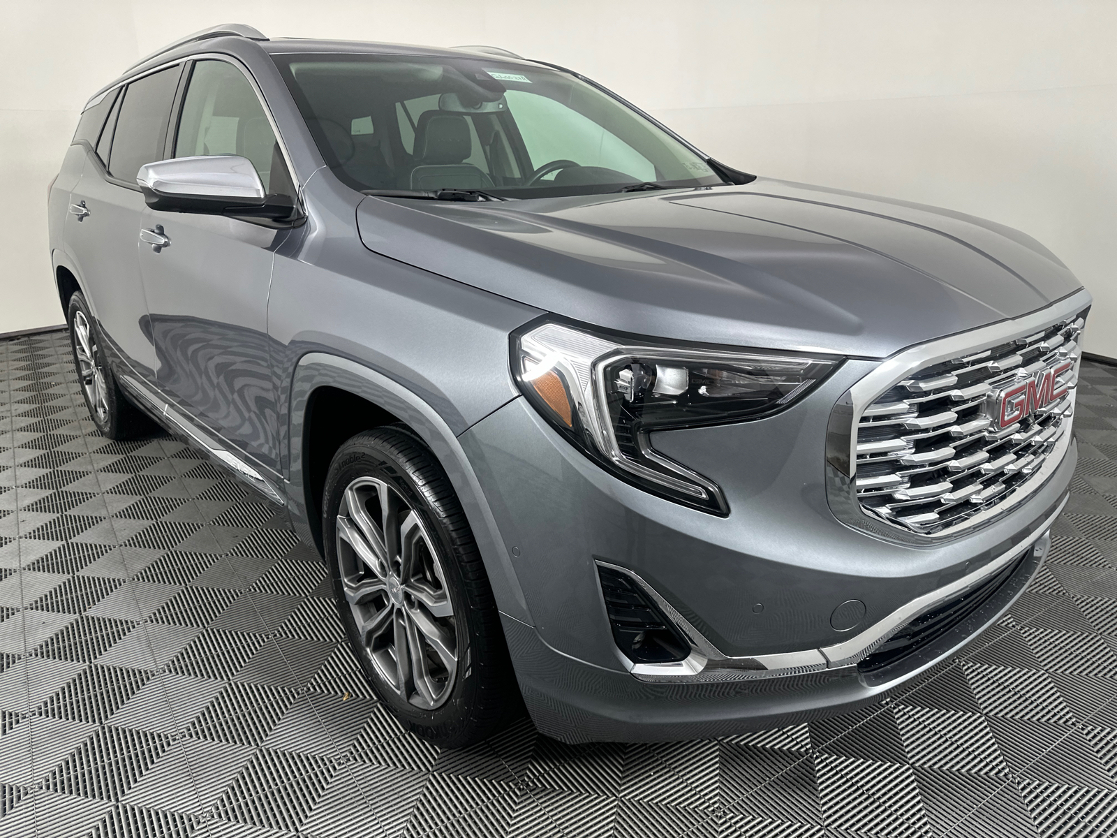 2020 GMC Terrain Denali 2