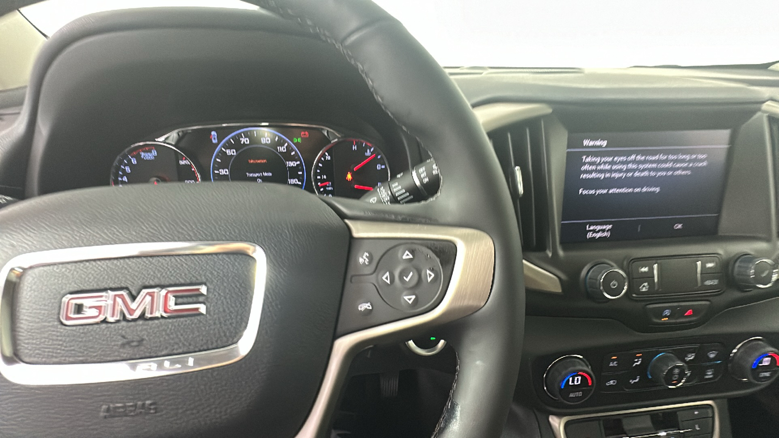 2024 GMC Terrain Denali 40