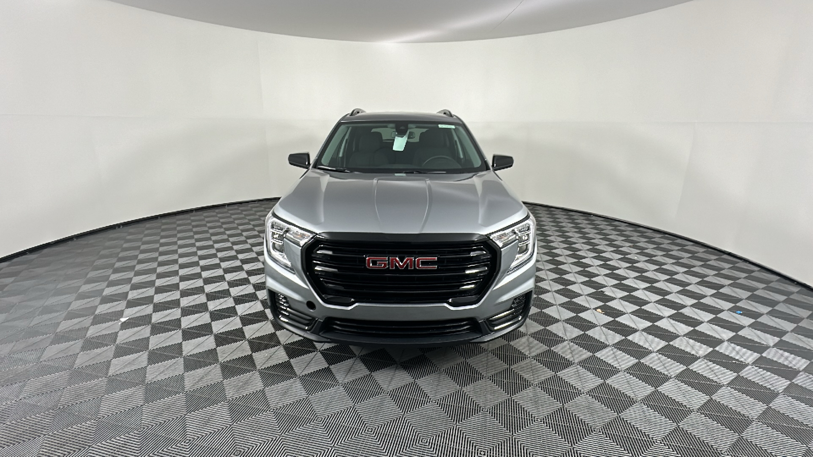 2024 GMC Terrain SLE 2