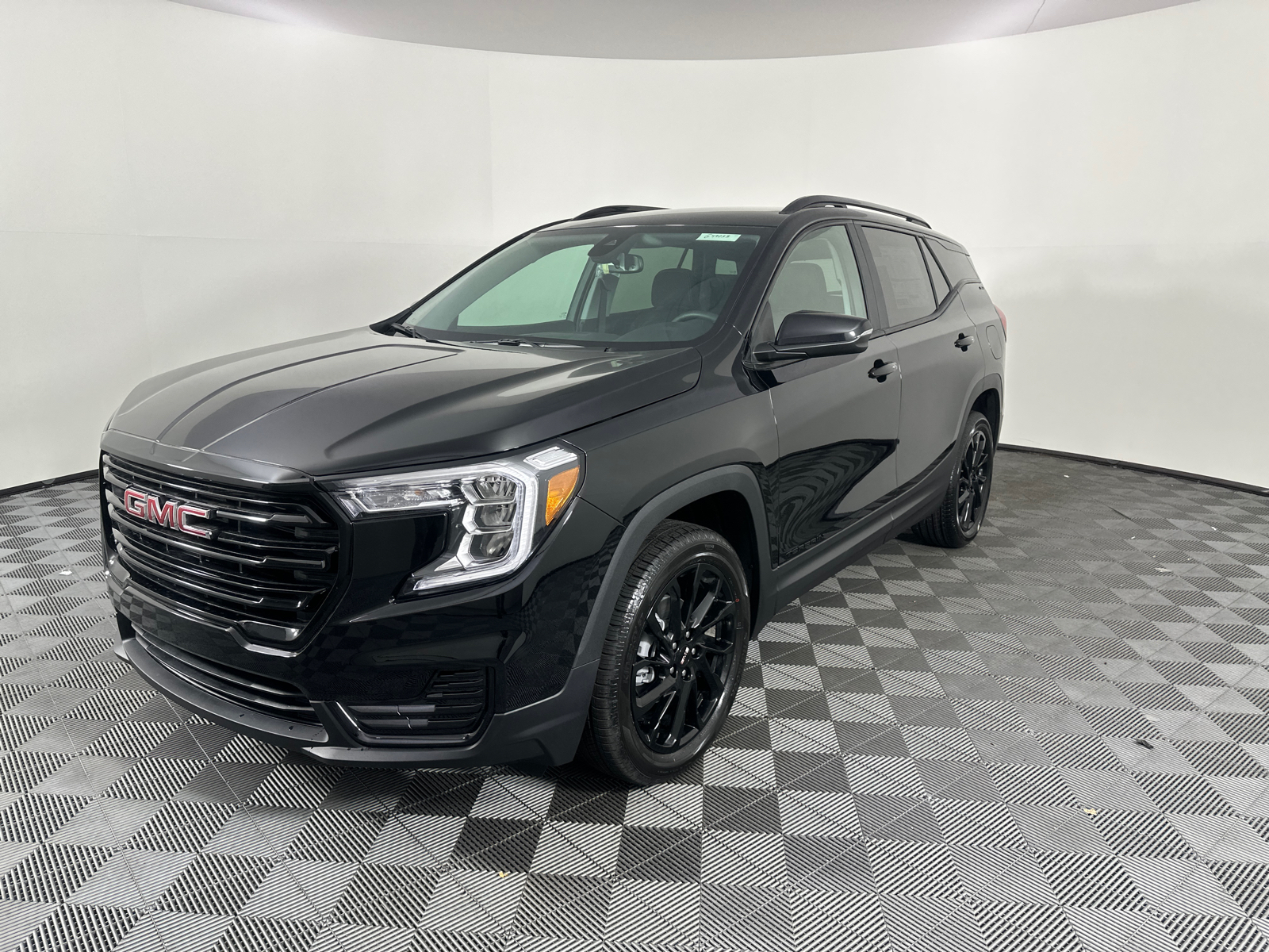 2024 GMC Terrain SLE 6