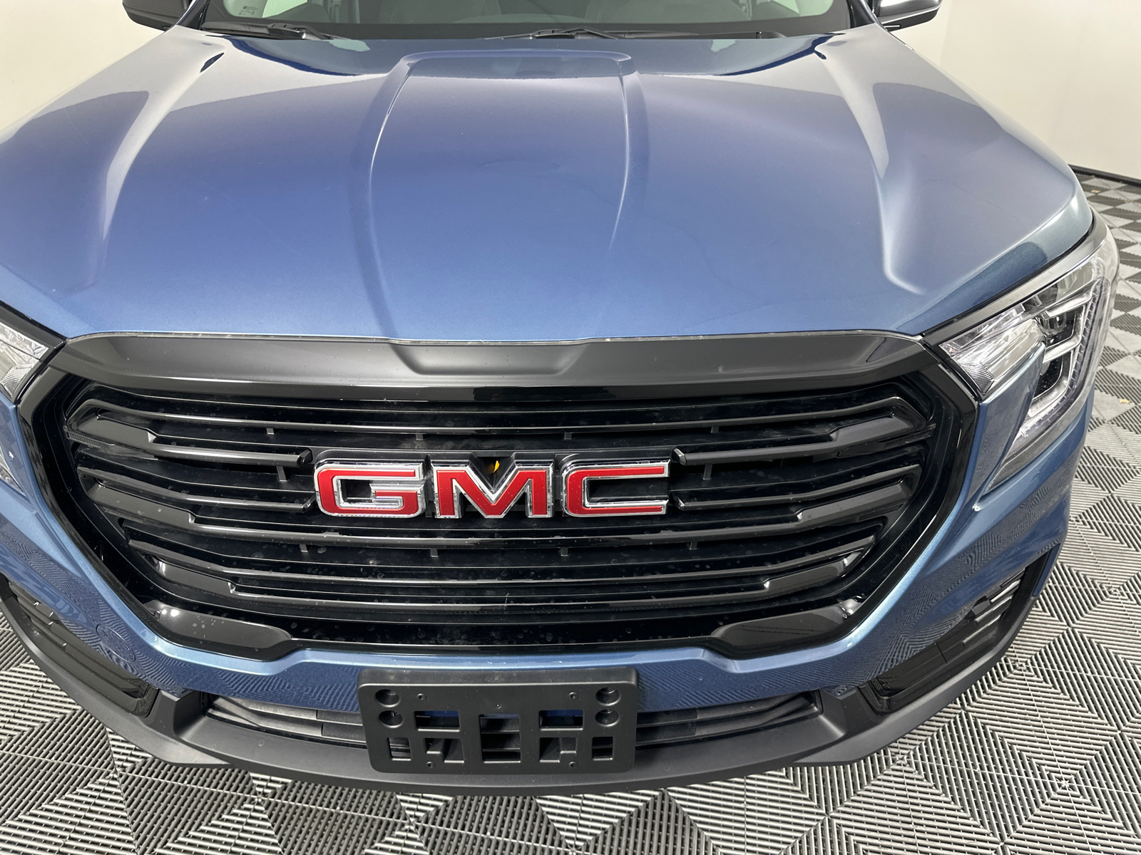 2024 GMC Terrain SLE 5