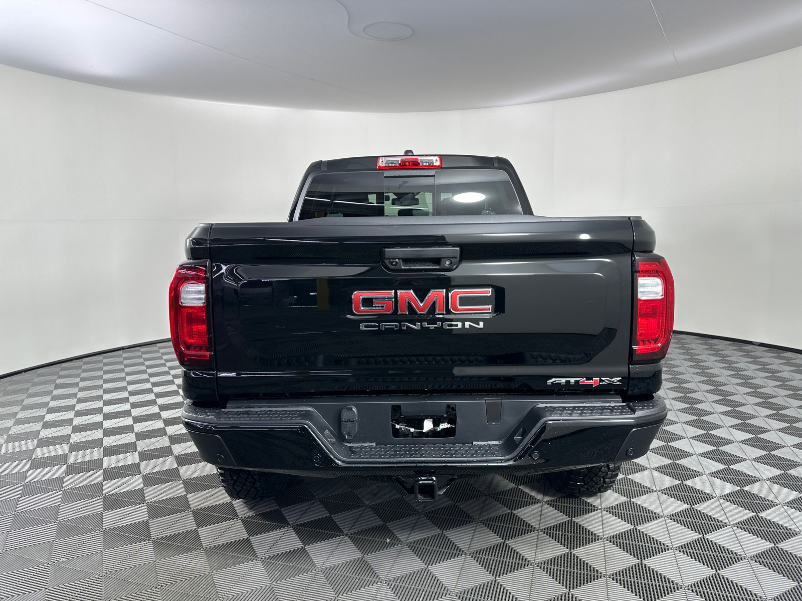 2025 GMC Canyon AT4 14