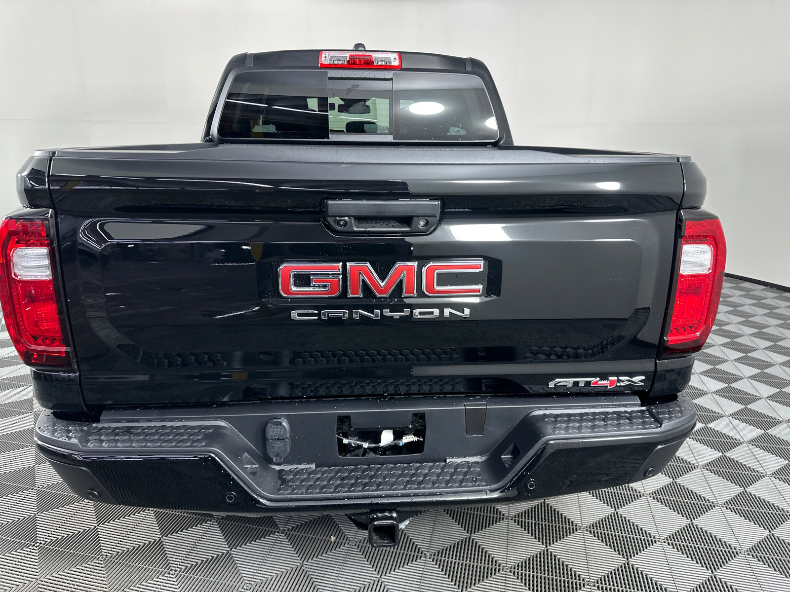 2025 GMC Canyon AT4 15