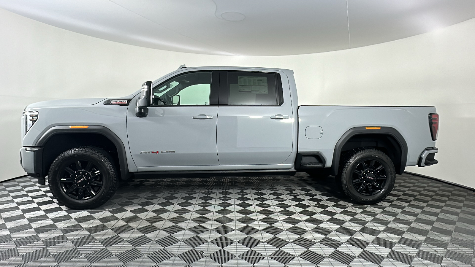 2025 GMC Sierra 2500HD AT4 10