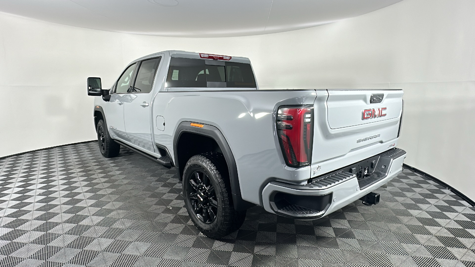 2025 GMC Sierra 2500HD AT4 12