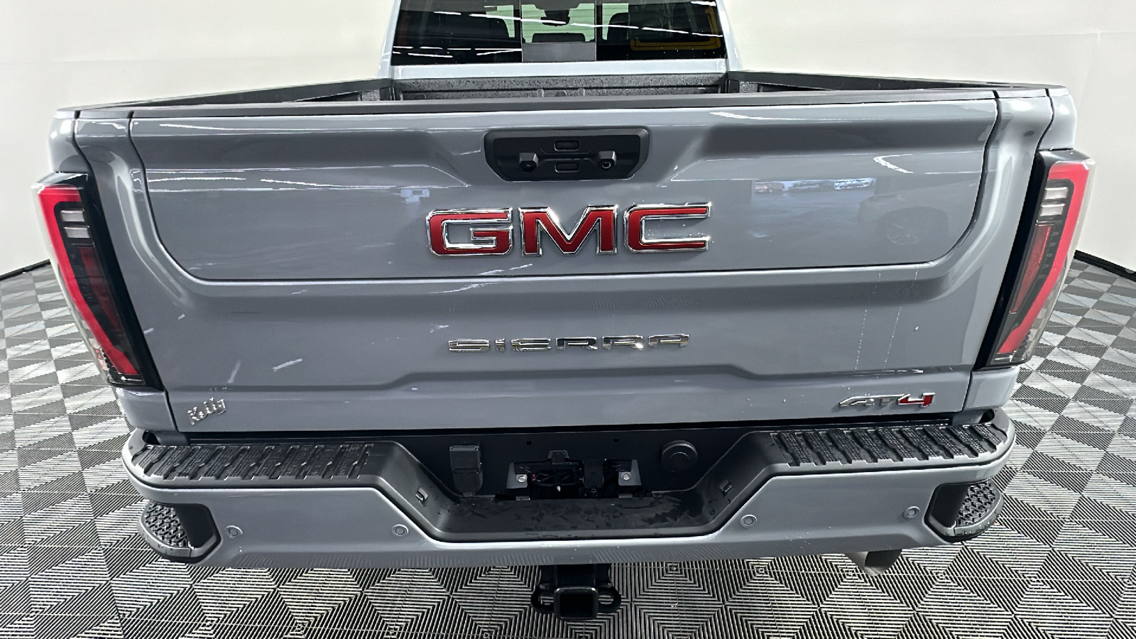 2025 GMC Sierra 2500HD AT4 16