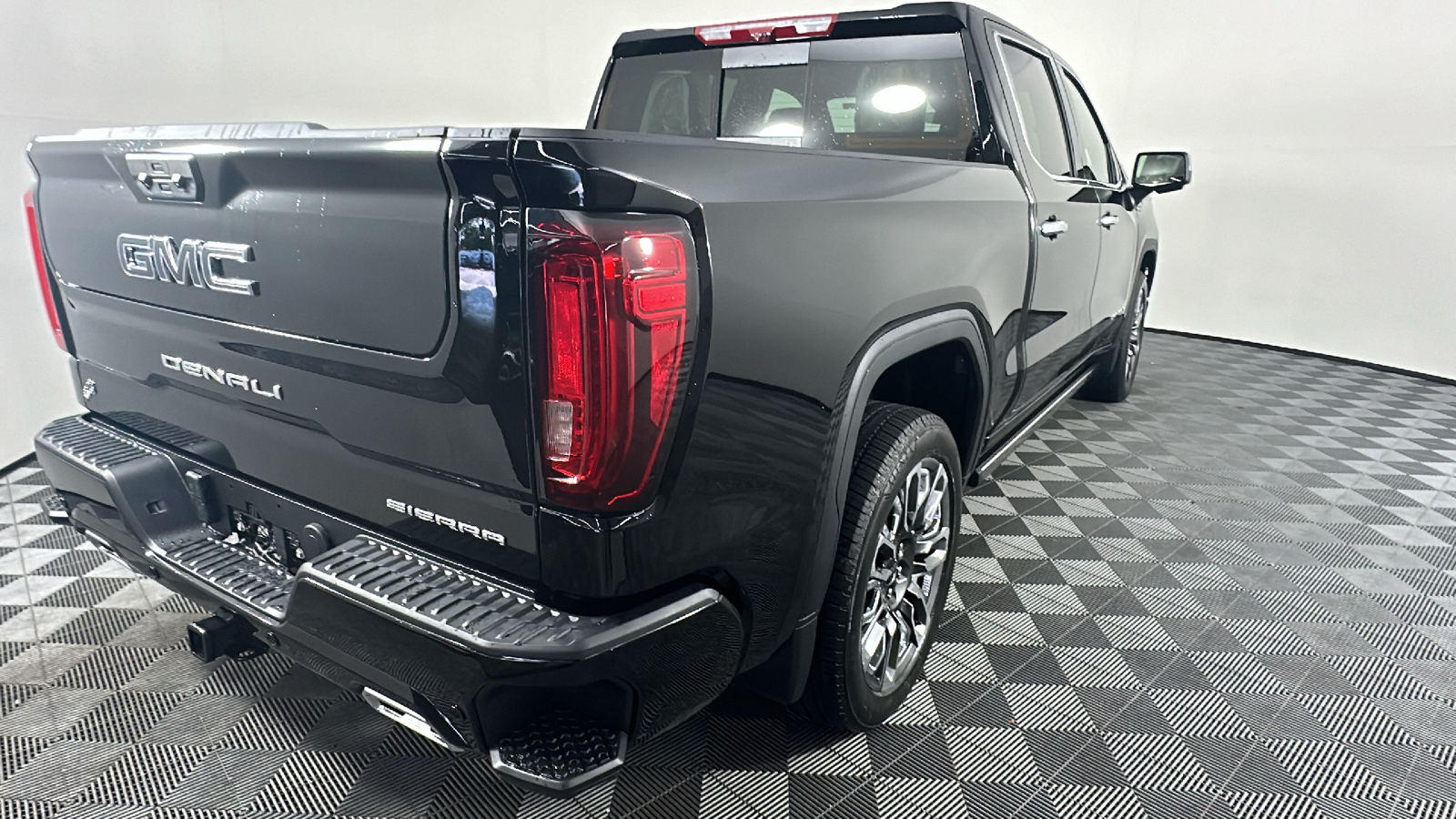 2025 GMC Sierra 1500 Denali Ultimate 21