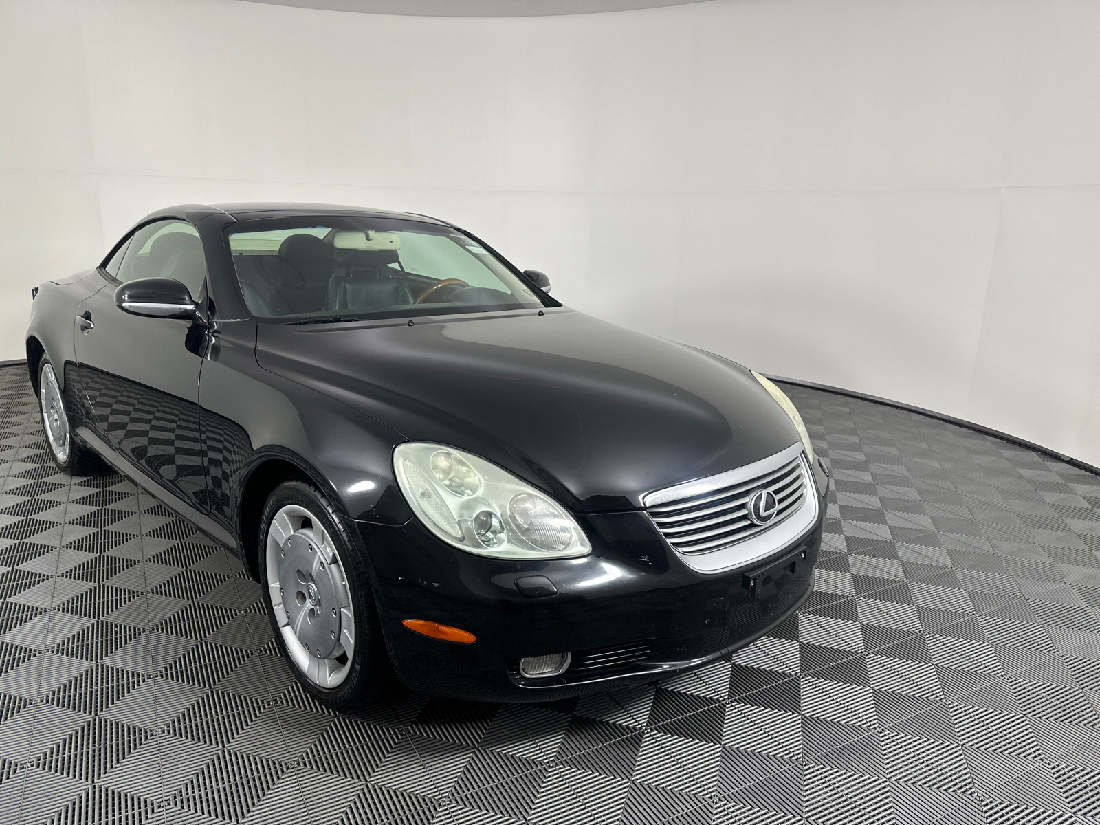 2005 Lexus SC 430 2