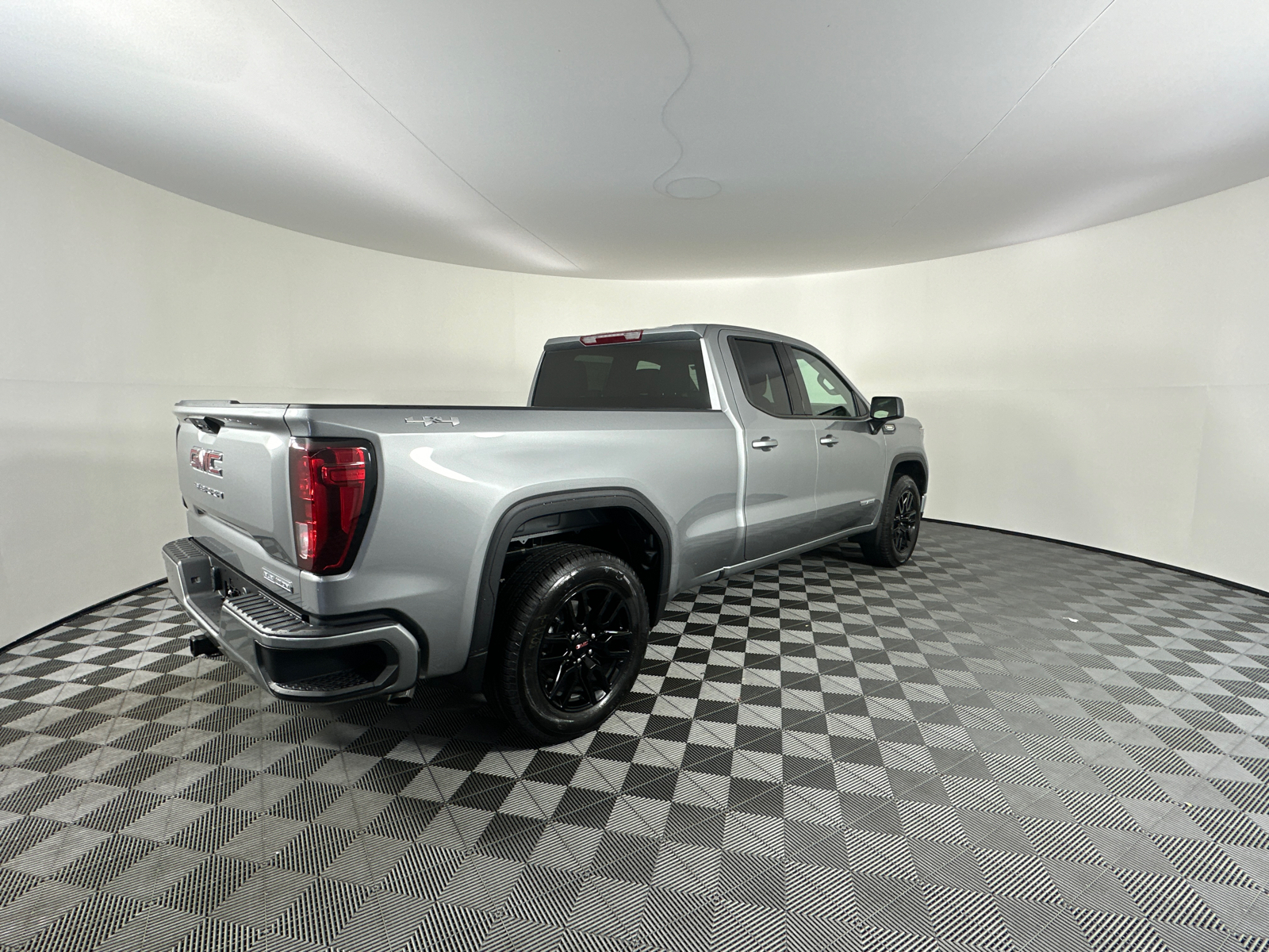 2025 GMC Sierra 1500 Elevation 17