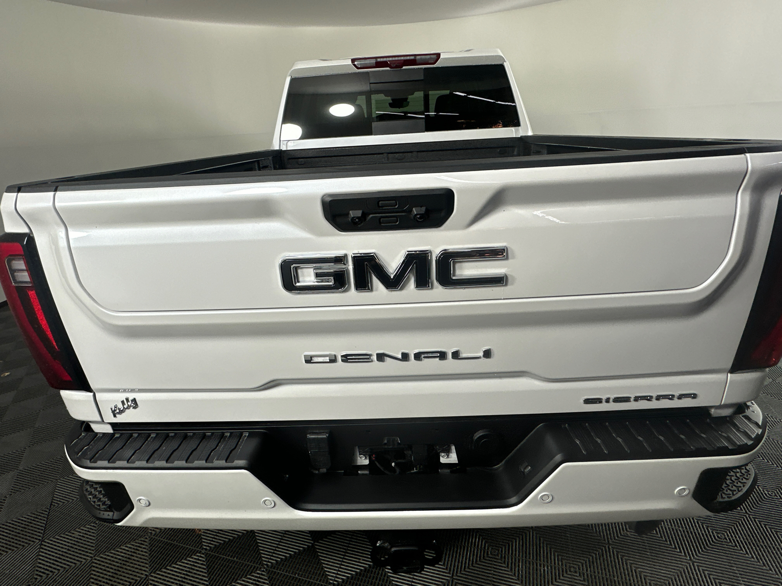 2025 GMC Sierra 2500HD Denali Ultimate 15