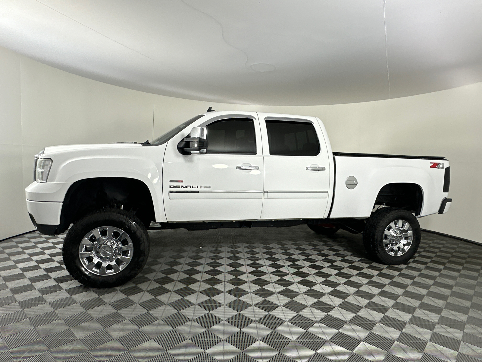 2013 GMC Sierra 2500HD Denali 9