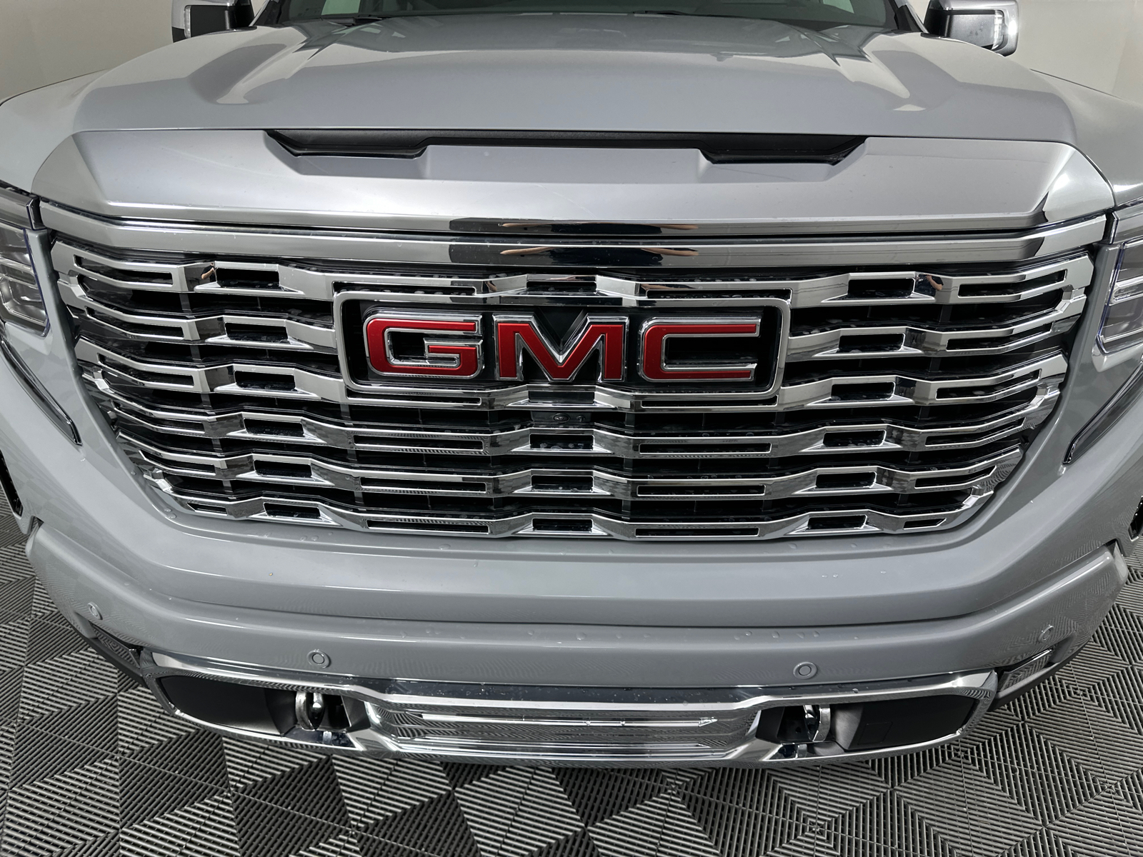 2025 GMC Sierra 1500 Denali 5