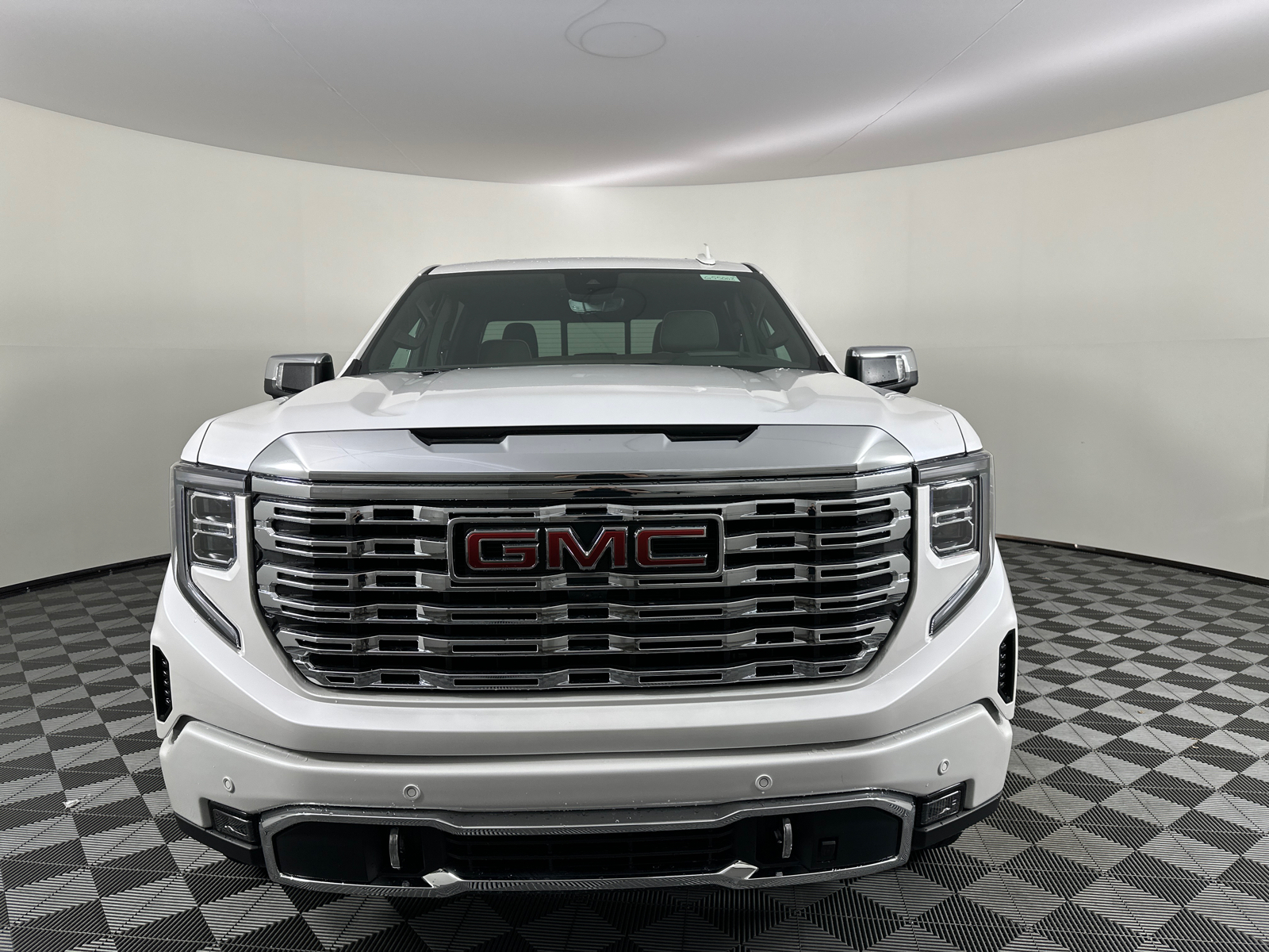 2025 GMC Sierra 1500 Denali 4