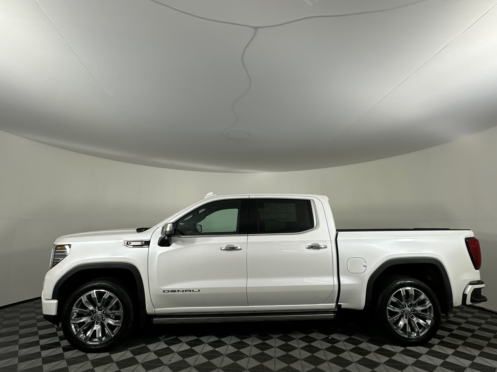 2025 GMC Sierra 1500 Denali 9