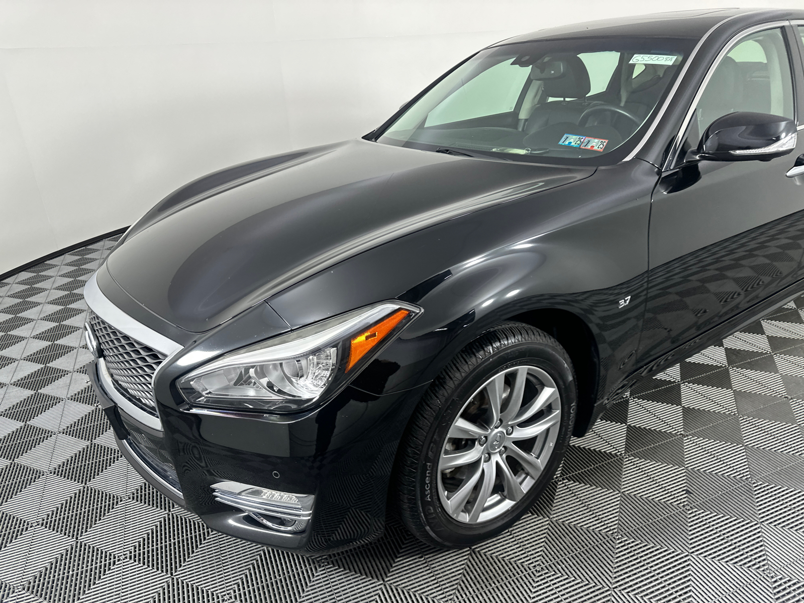 2019 INFINITI Q70 3.7X 7