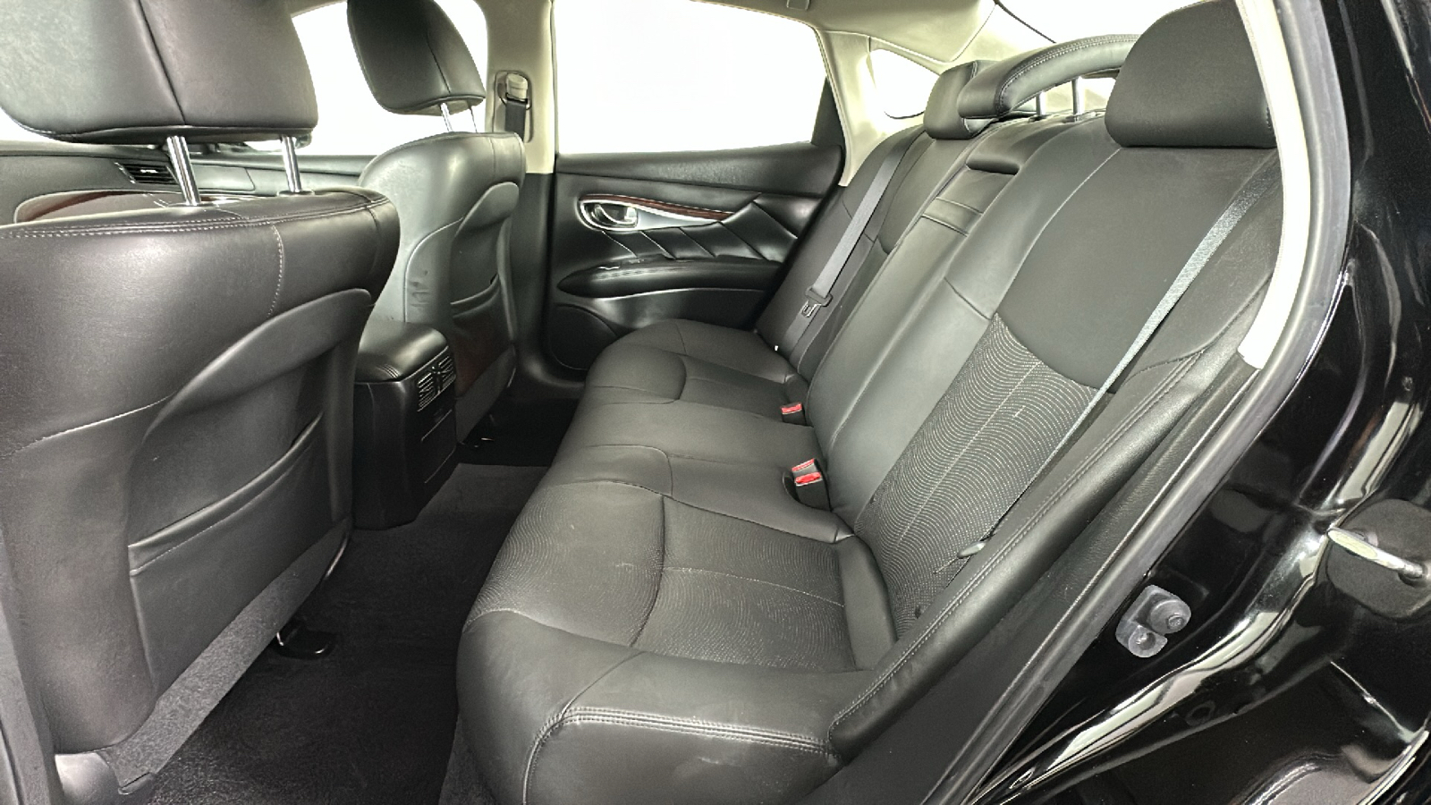 2019 INFINITI Q70 3.7X 24