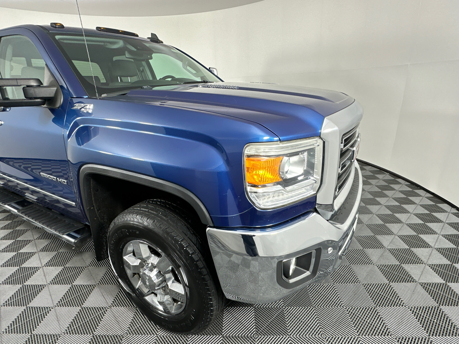 2015 GMC Sierra 2500HD SLT 2