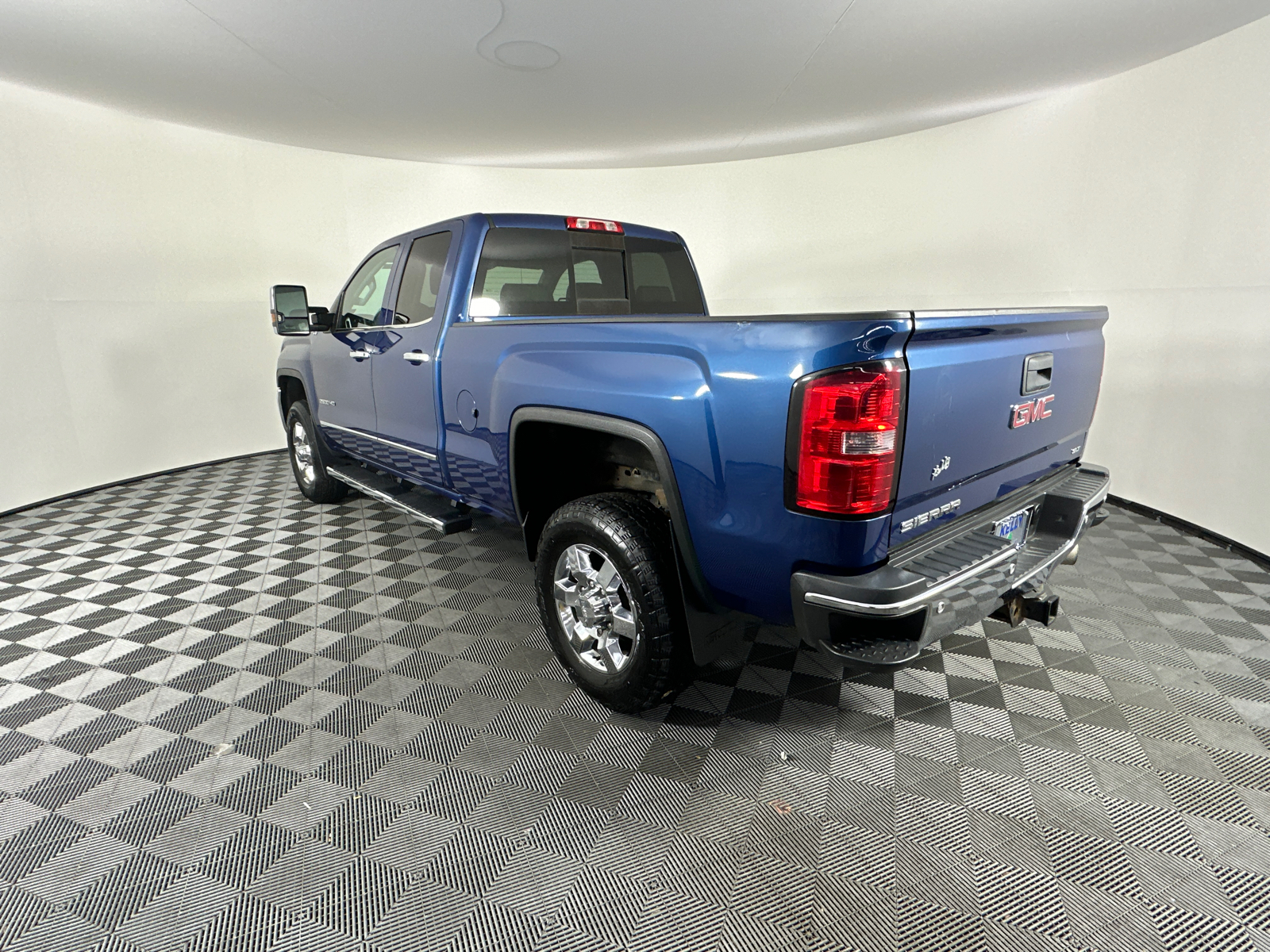 2015 GMC Sierra 2500HD SLT 11