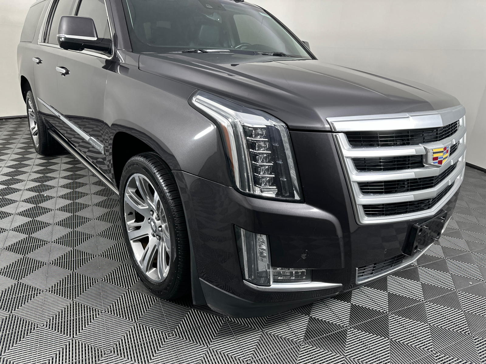 2015 Cadillac Escalade ESV Premium 2