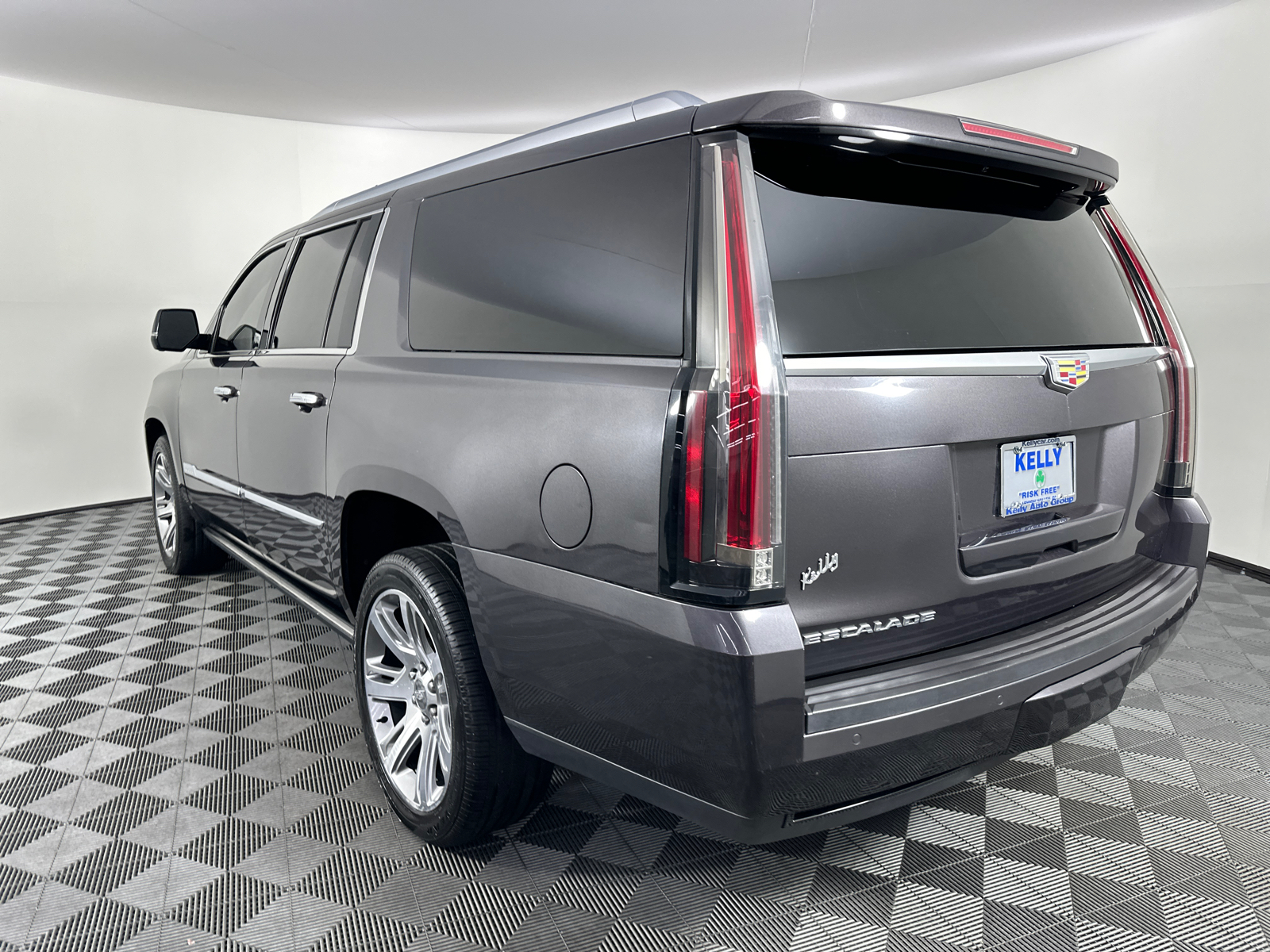 2015 Cadillac Escalade ESV Premium 10