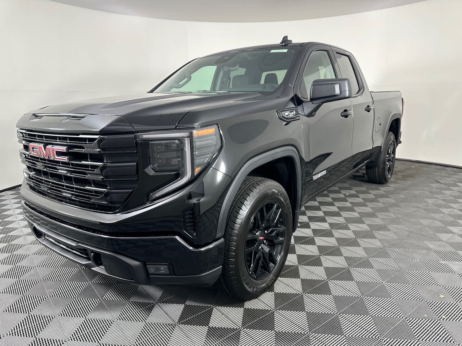 2025 GMC Sierra 1500 Elevation 6