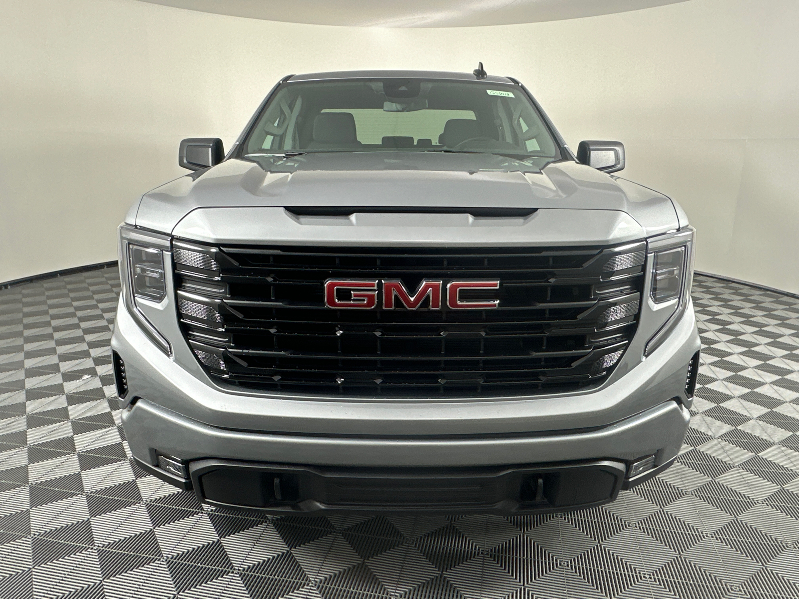 2025 GMC Sierra 1500 Elevation 4