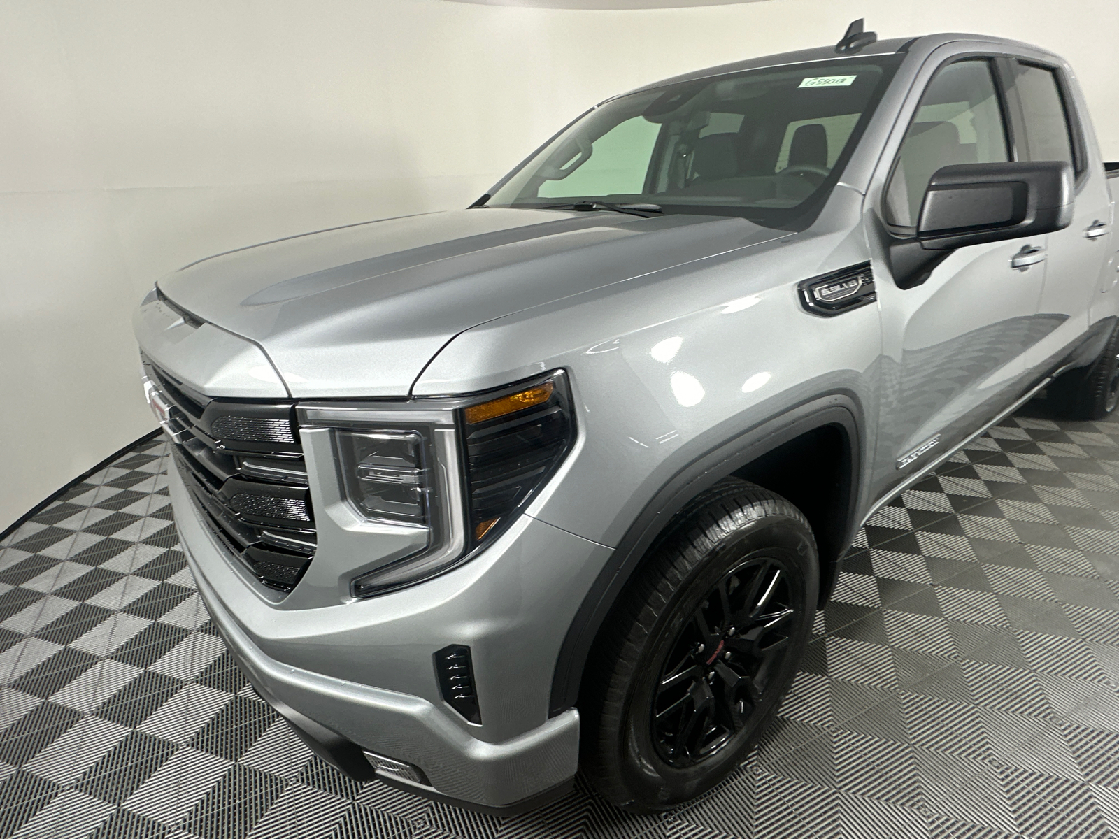 2025 GMC Sierra 1500 Elevation 7