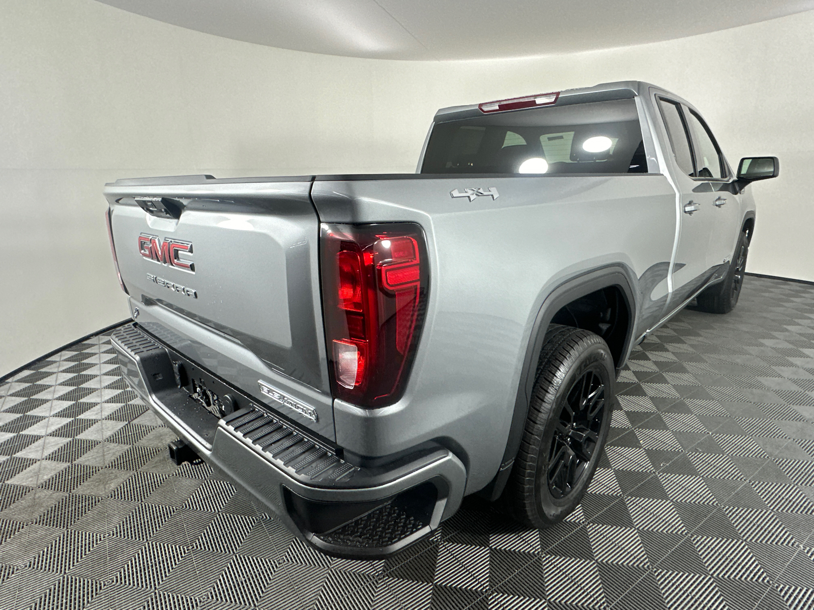 2025 GMC Sierra 1500 Elevation 20