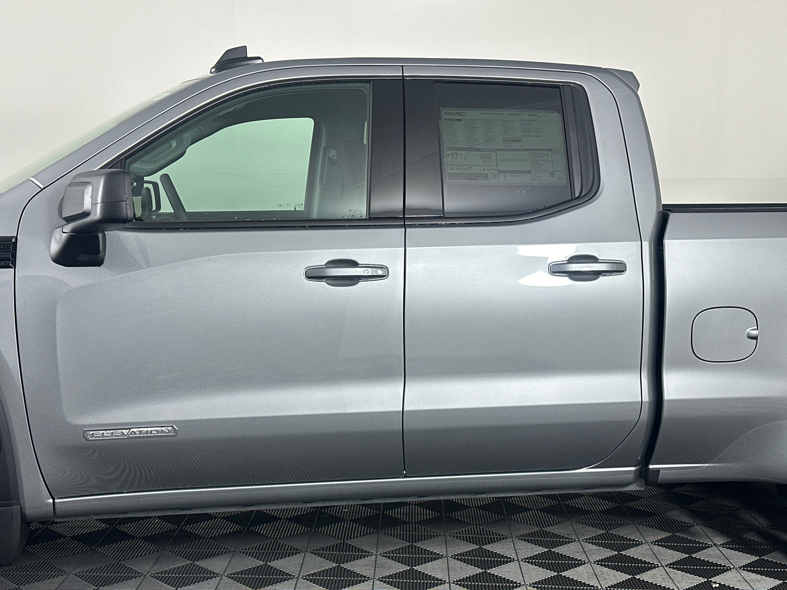 2025 GMC Sierra 1500 Elevation 10