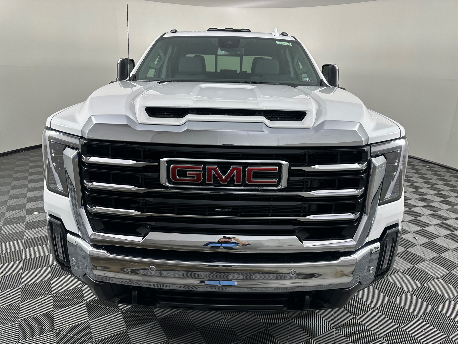 2025 GMC Sierra 2500HD SLT 2