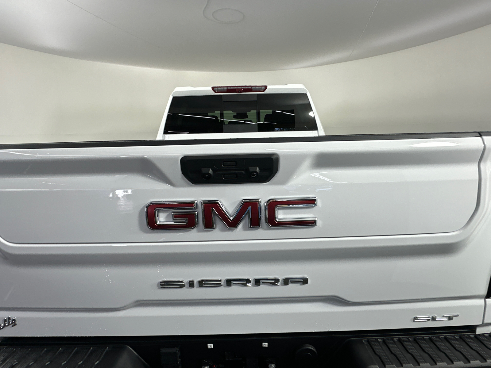 2025 GMC Sierra 2500HD SLT 17