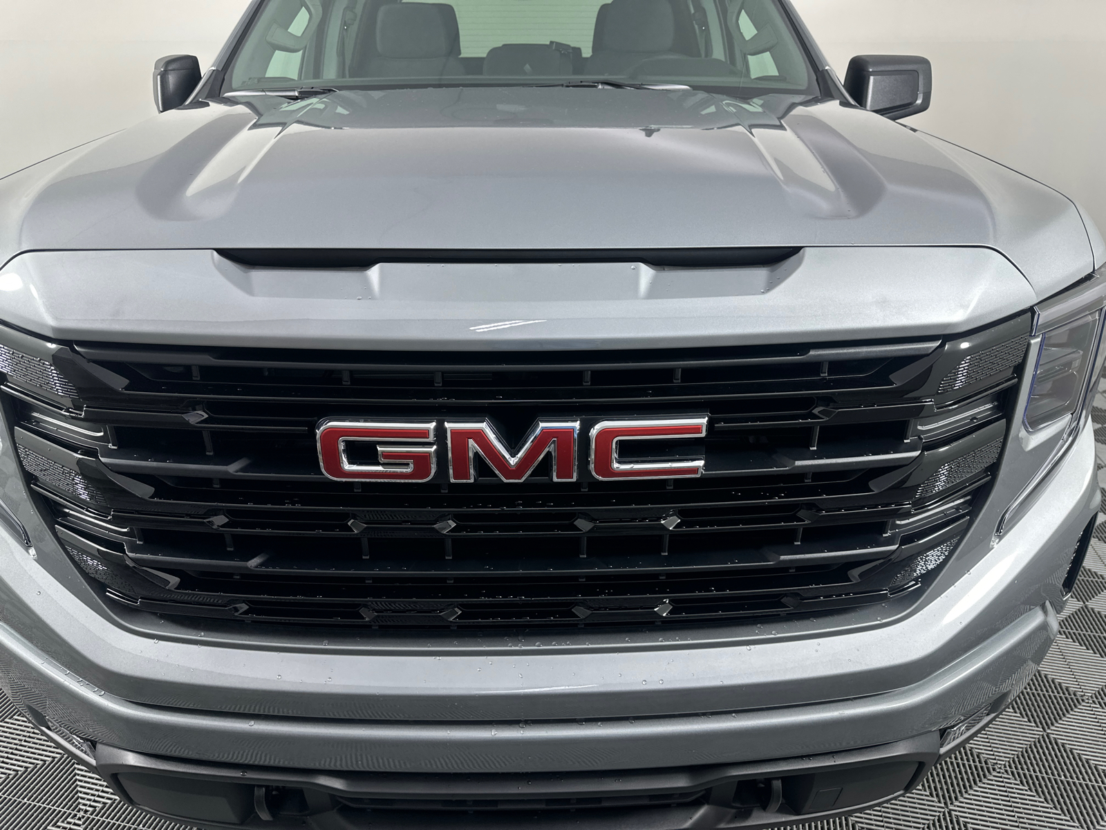 2025 GMC Sierra 1500 Elevation 3