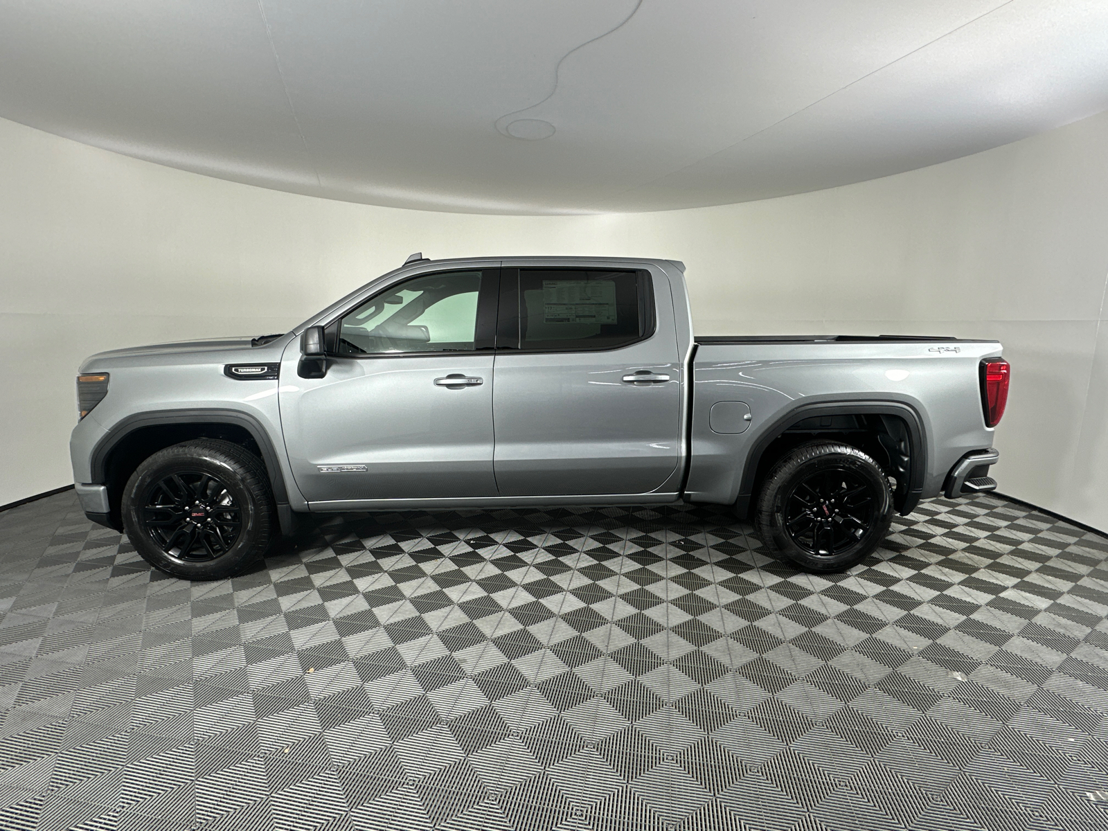 2025 GMC Sierra 1500 Elevation 7