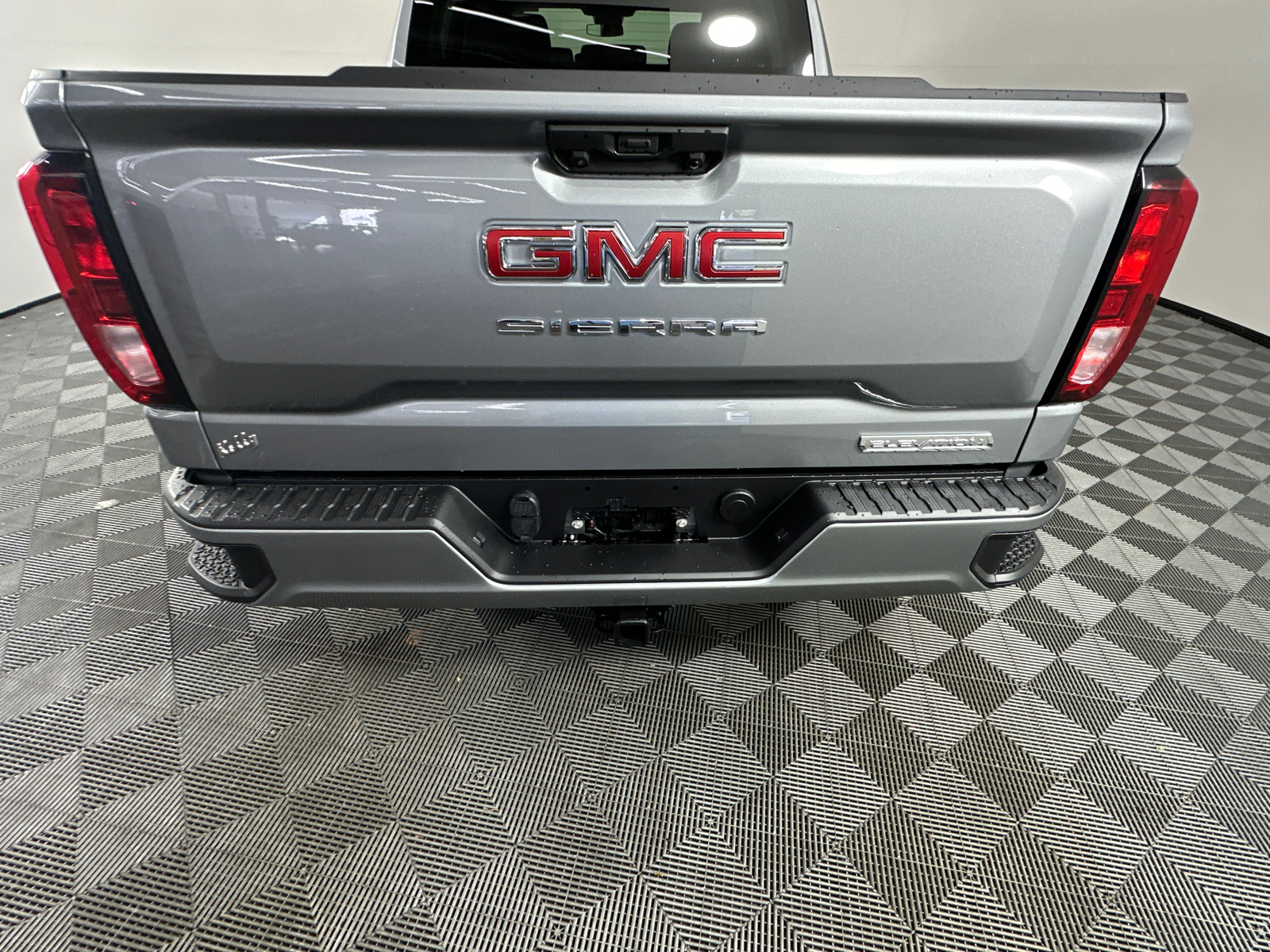 2025 GMC Sierra 1500 Elevation 13