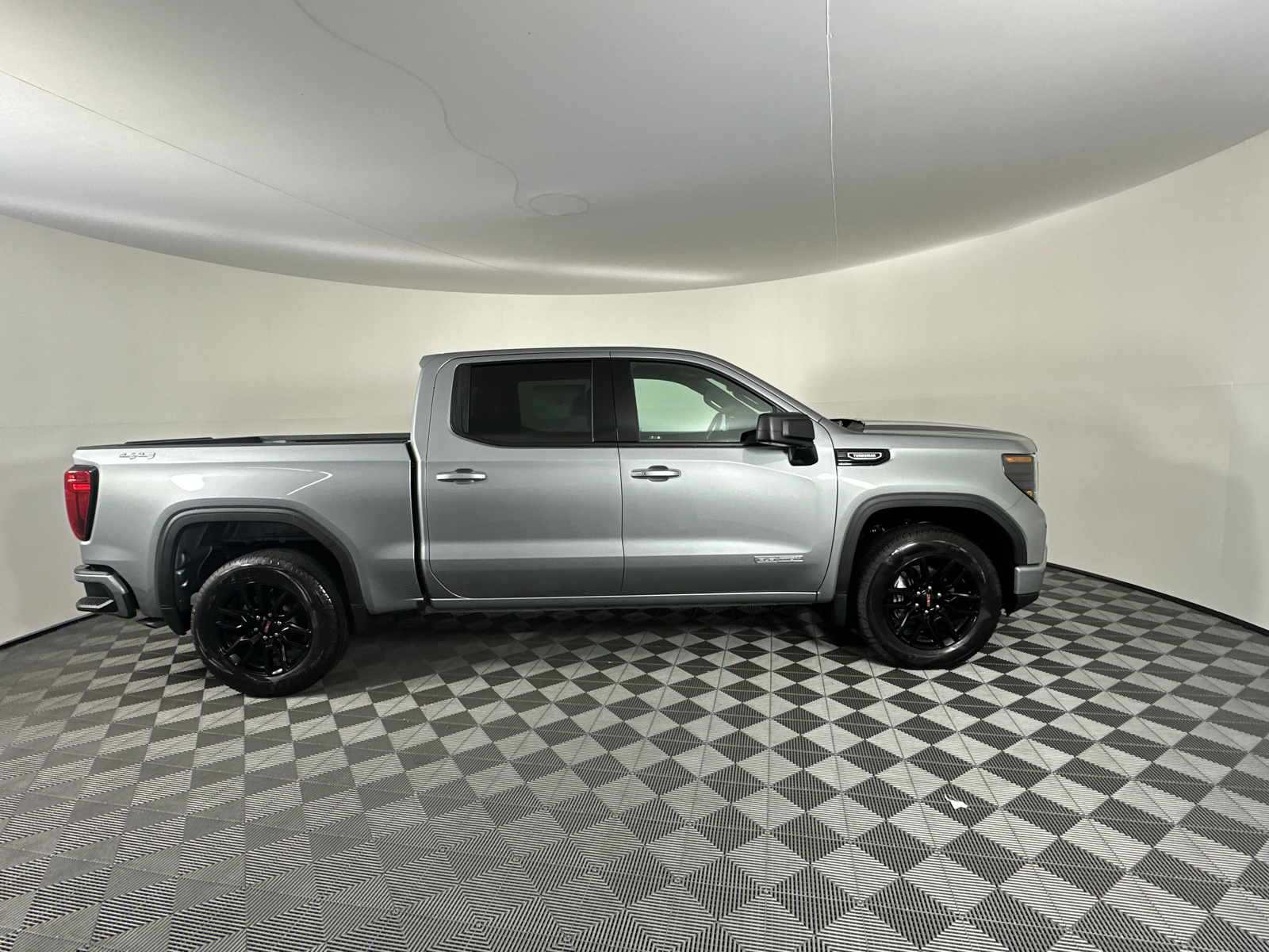 2025 GMC Sierra 1500 Elevation 19