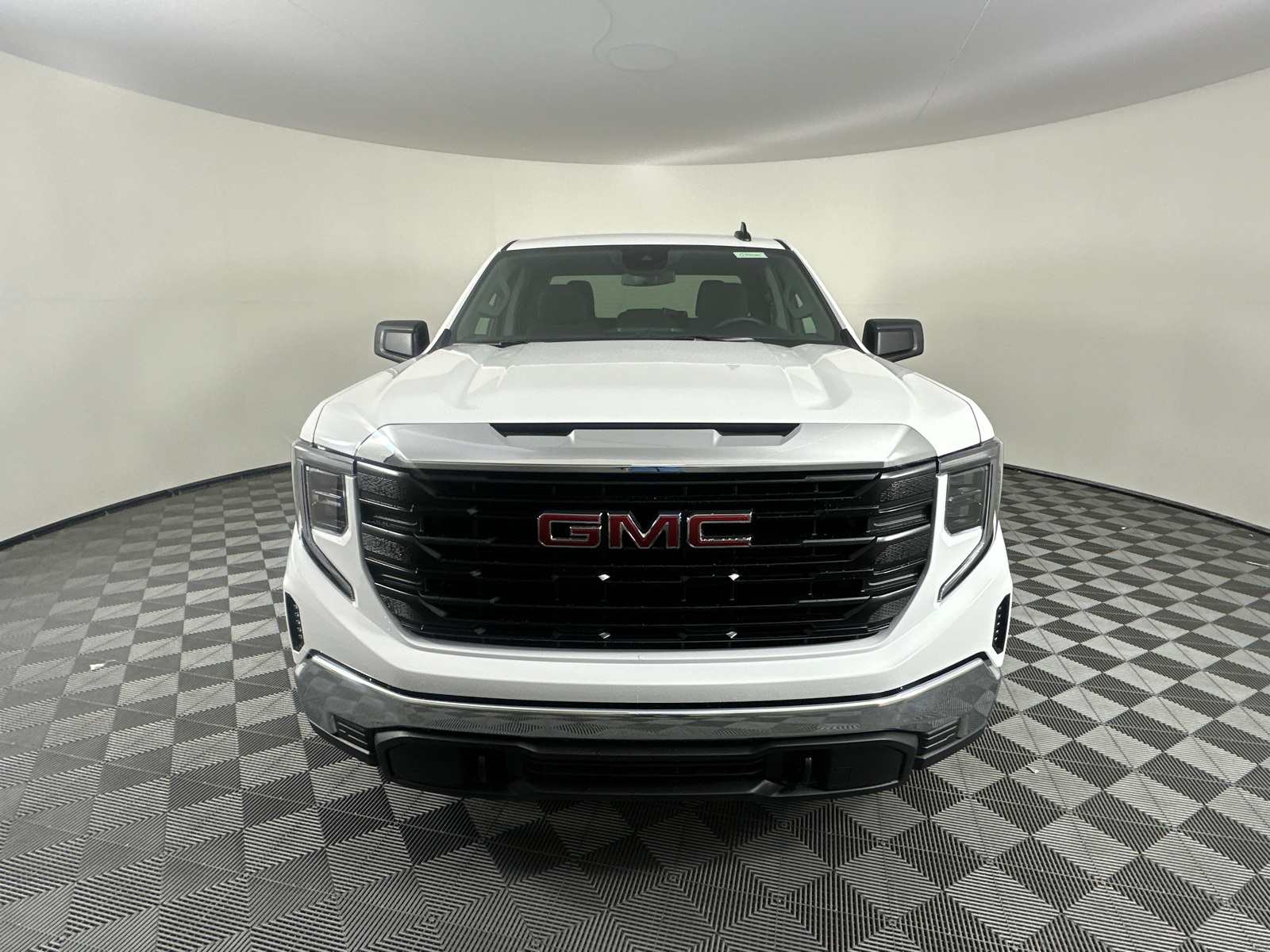 2025 GMC Sierra 1500 Pro 2