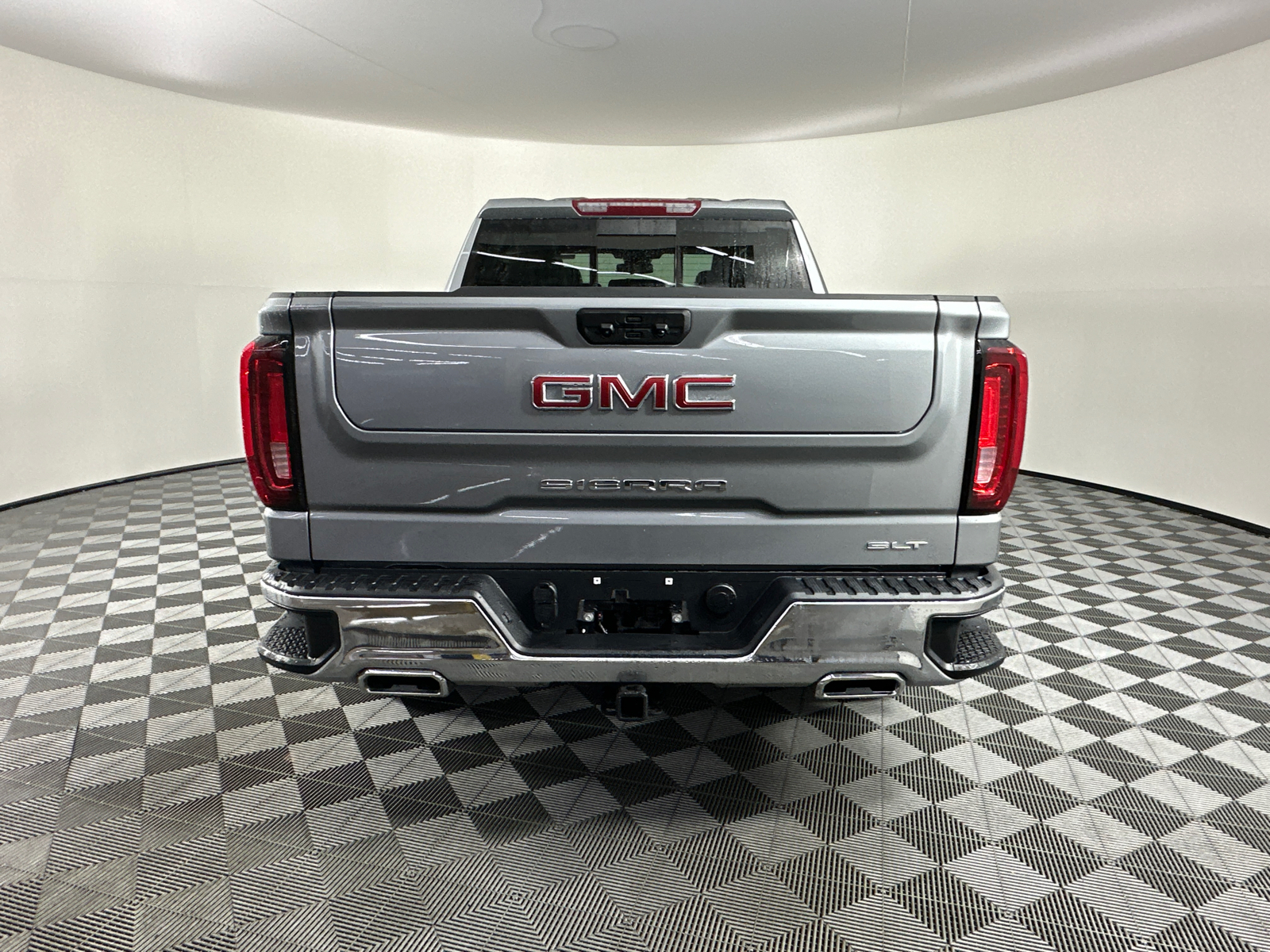 2025 GMC Sierra 1500 SLT 14