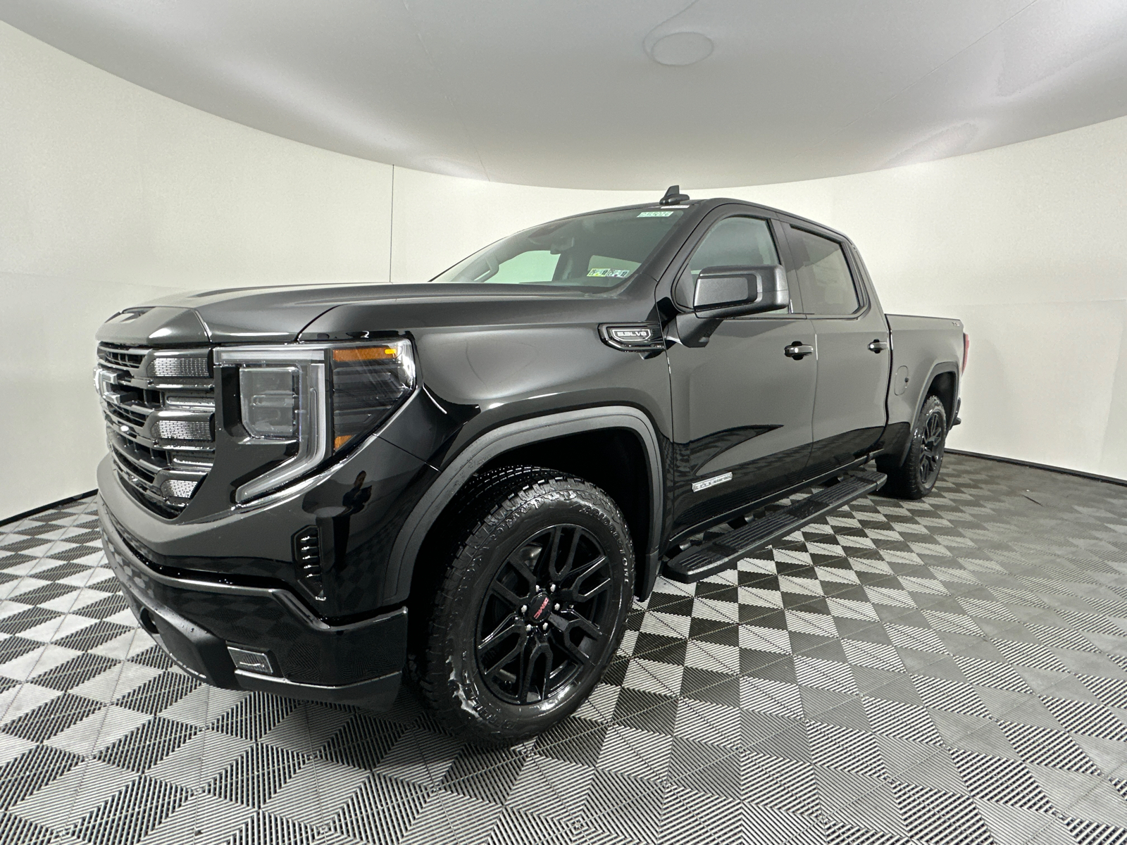 2025 GMC Sierra 1500 Elevation 6