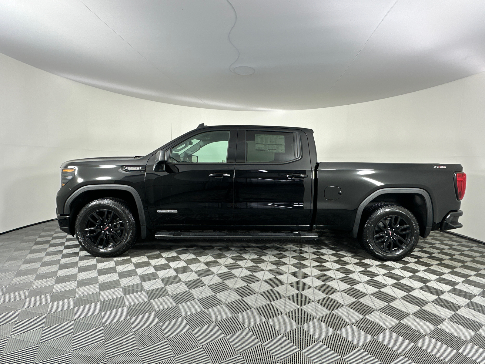 2025 GMC Sierra 1500 Elevation 8