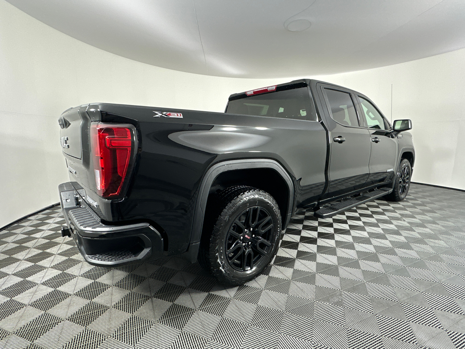 2025 GMC Sierra 1500 Elevation 15