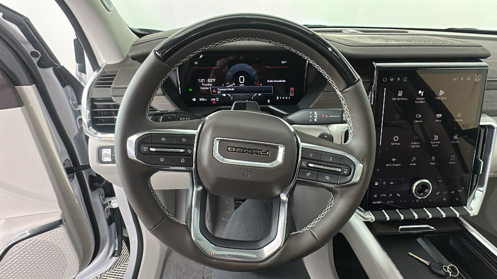 2025 GMC Acadia Denali 39