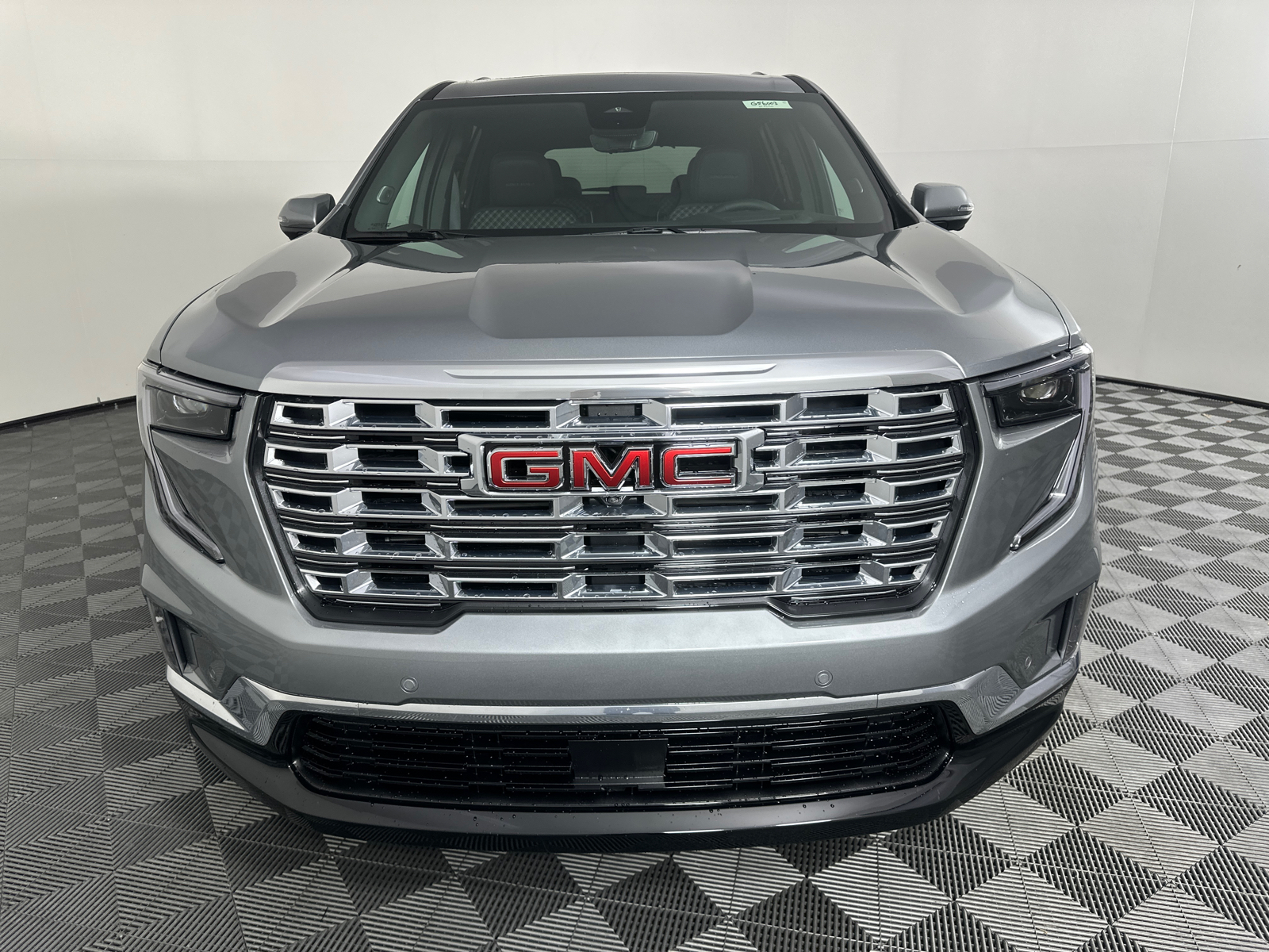 2025 GMC Acadia Denali 4