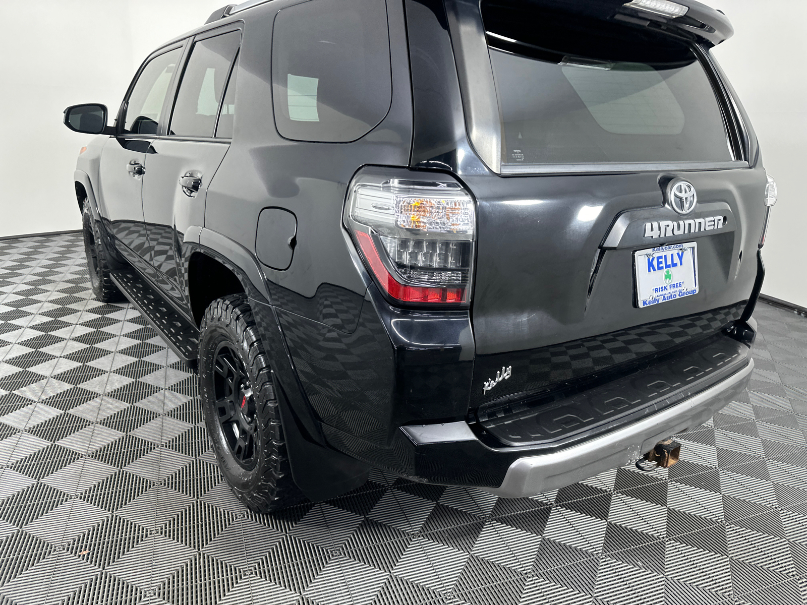 2015 Toyota 4Runner TRD Pro 11