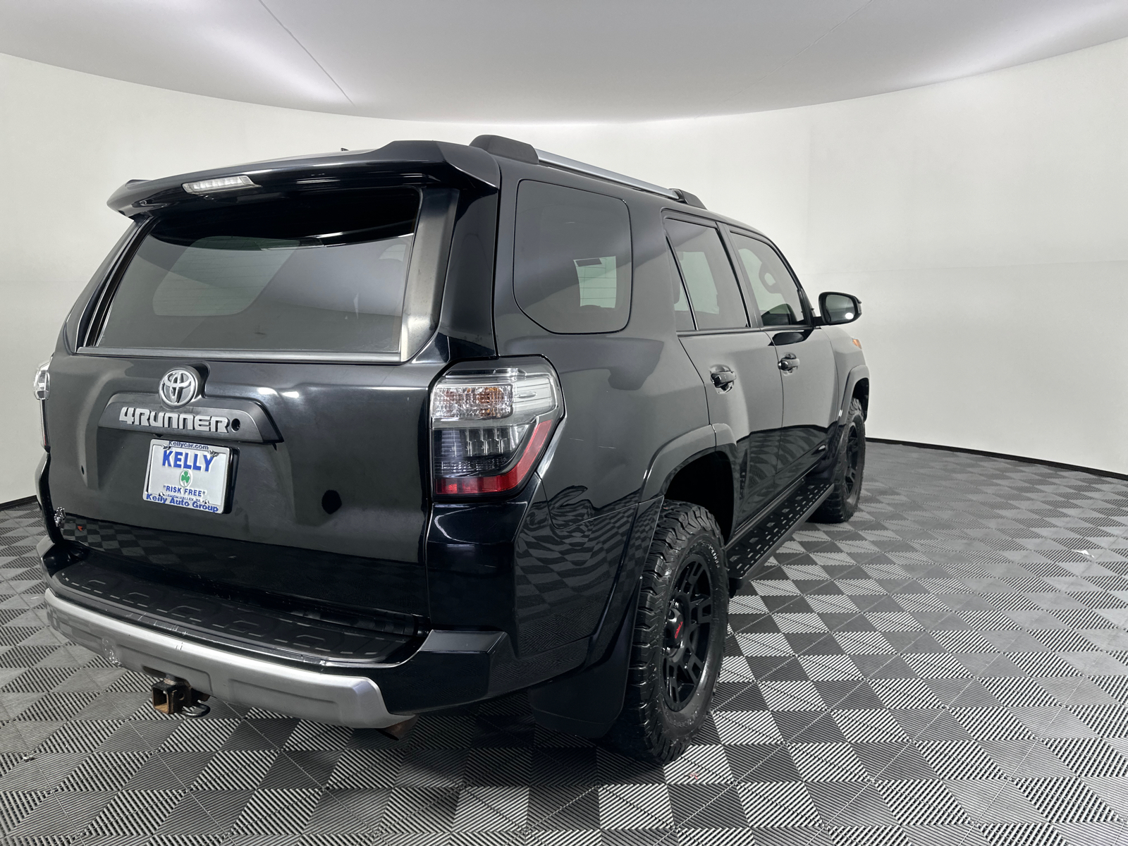 2015 Toyota 4Runner TRD Pro 15