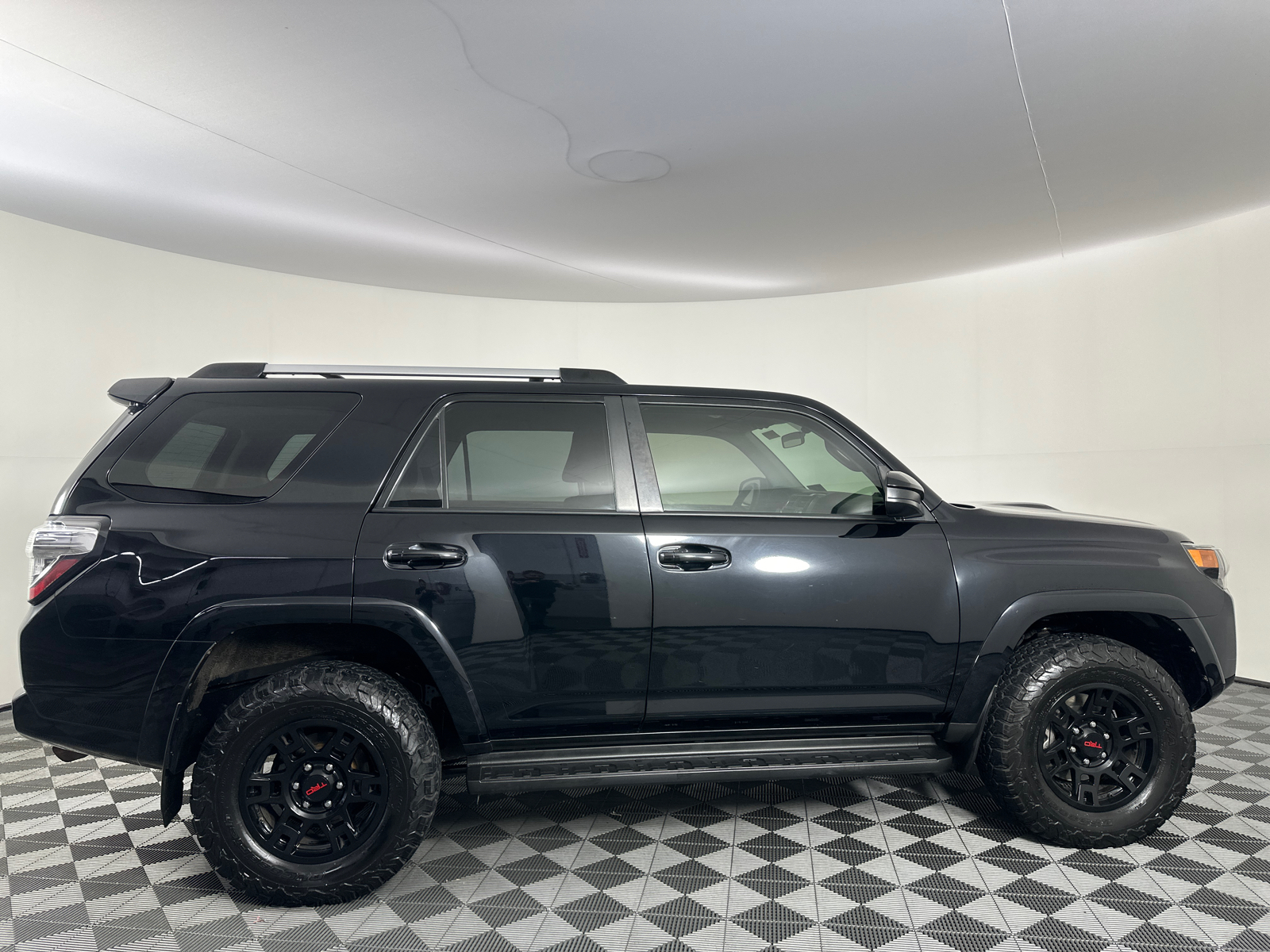 2015 Toyota 4Runner TRD Pro 18