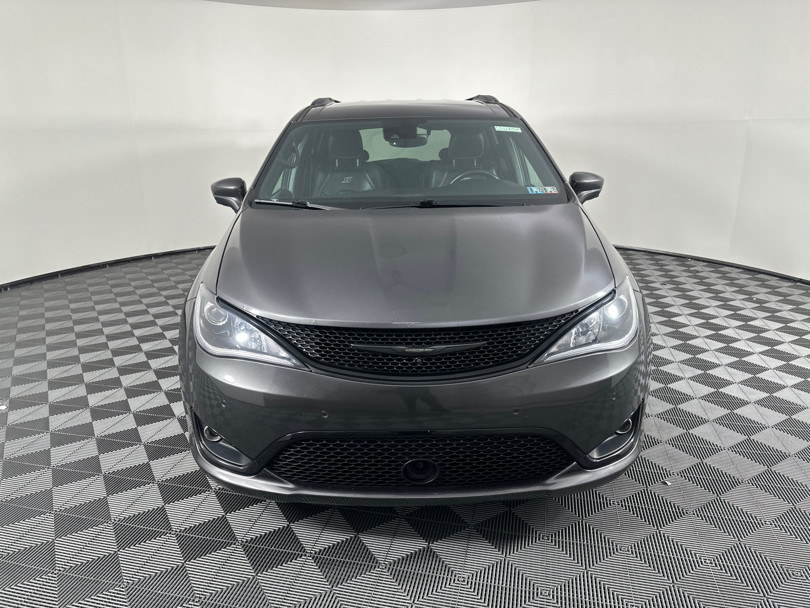 2018 Chrysler Pacifica Touring L Plus 4