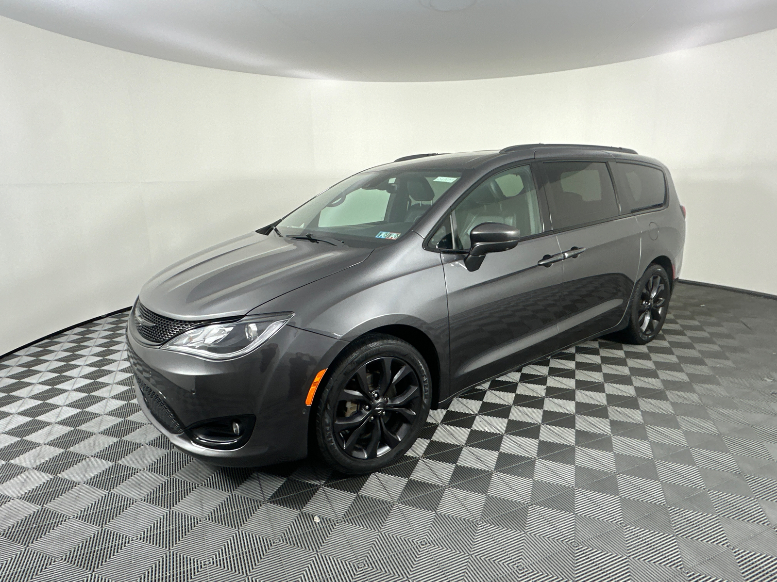 2018 Chrysler Pacifica Touring L Plus 6