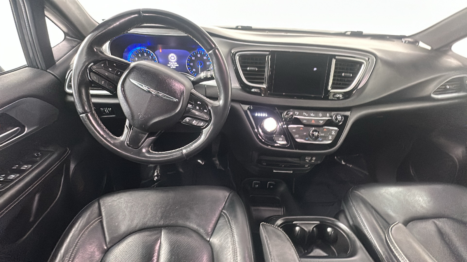 2018 Chrysler Pacifica Touring L Plus 29