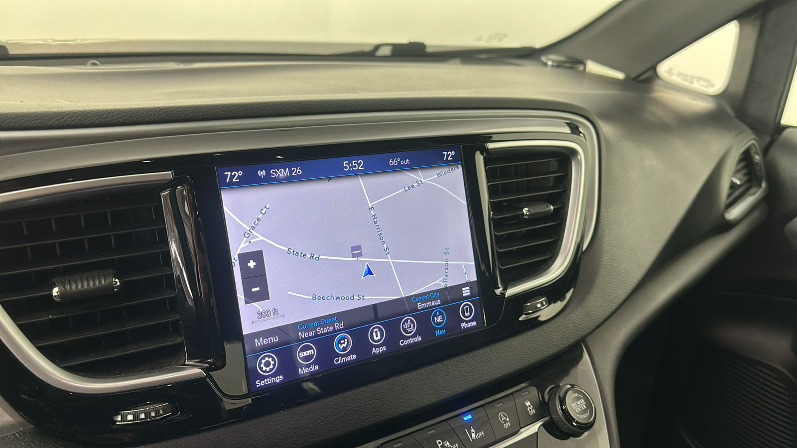 2018 Chrysler Pacifica Touring L Plus 41