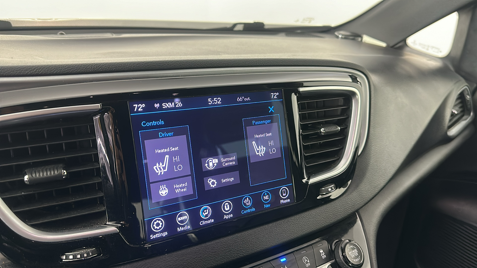 2018 Chrysler Pacifica Touring L Plus 42